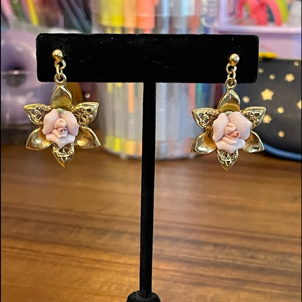 Gold tone clay flower earrings